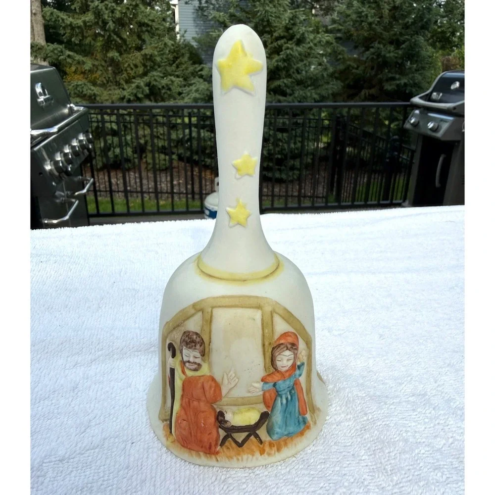 1985 Nativity Scene Porcelain Bell Jesus Mary Joseph Manger Vintage Christmas